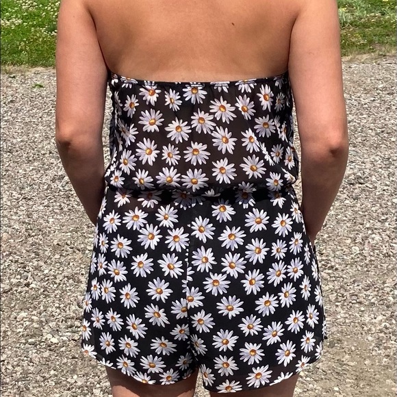Cute floral romper See You Monday - Picture 3 of 10